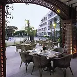 Formosa Park Aparthotel