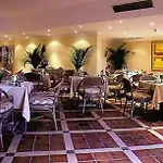 Formosa Park Aparthotel 4*