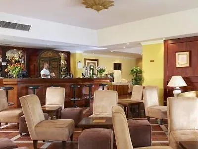 Formosa Park Apartahotel 4*