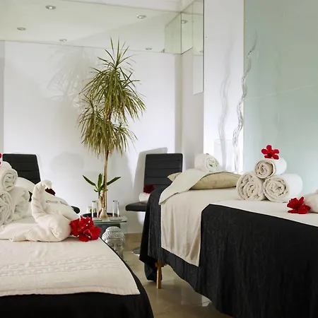 Hotel apartamentowy Formosa Park 4*